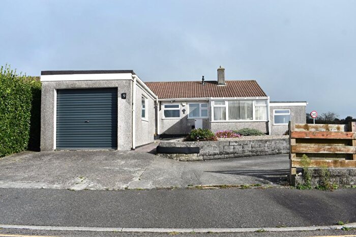 2 Bedroom Bungalow For Sale In East Park, Redruth, Cornwall, TR15