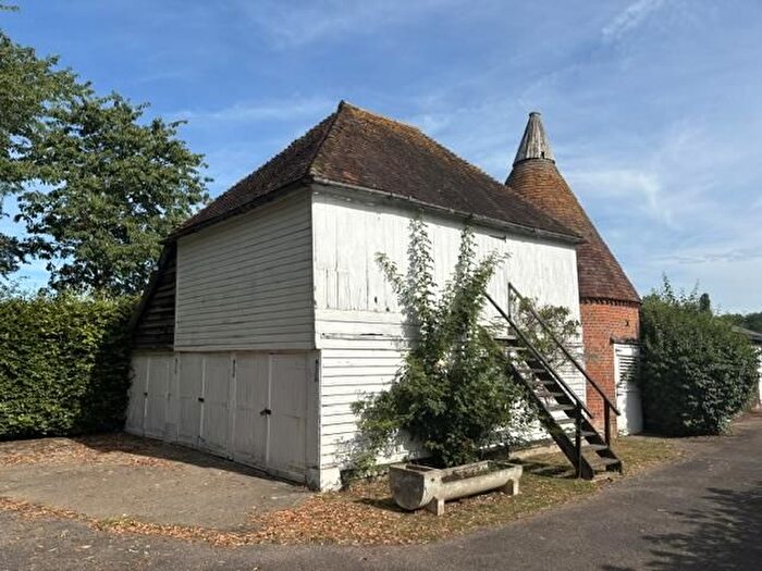 3 Bedroom Barn Conversion For Sale In Water Lane Farm Oast, Headcorn, Ashford, Kent, TN27