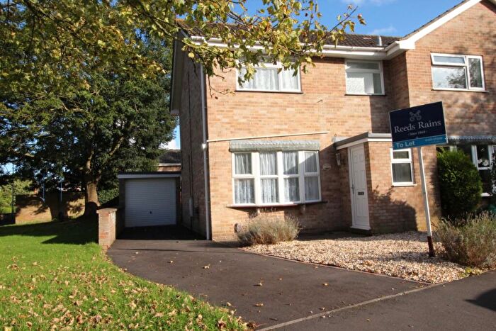 3 Bedroom Semi-Detached House To Rent In Freshmoor, Clevedon, Avon, BS21