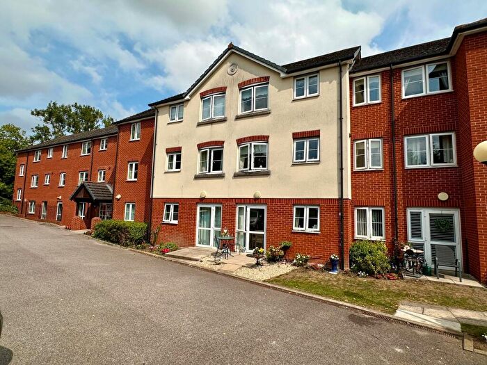 2 Bedroom Flat For Sale In Southend Road, Southwood Court Southend Road, CM11