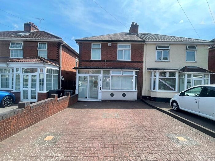 3 Bedroom Semi-Detached House For Sale In Ward End Park Road, Ward End, Birmingham, West Midlands, B8
