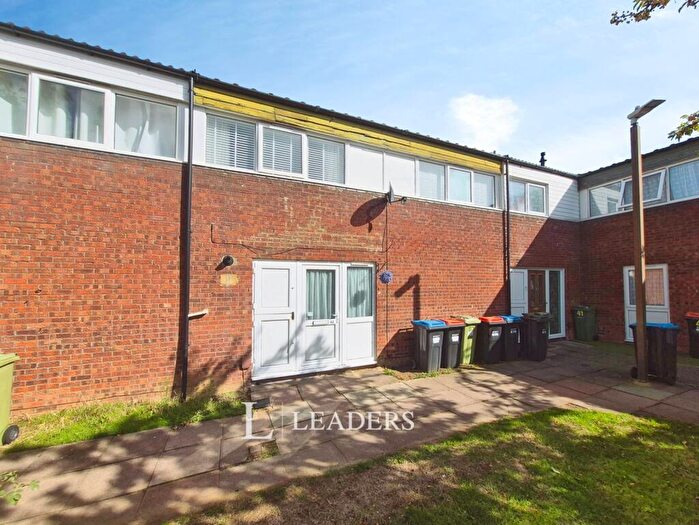 3 Bedroom Terraced House For Sale In Reeves Croft, Hodge Lea, Milton Keynes, MK12