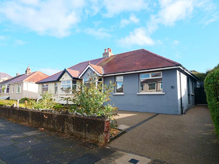 3 Bedroom Semi-Detached Bungalow For Sale In Seymour Avenue, Heysham, Morecambe, LA3