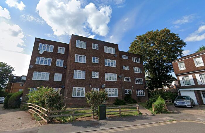 2 Bedroom Apartment To Rent In Arborfield Close, SL1