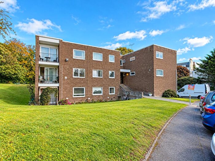 2 Bedroom Flat To Rent In Francis Road, Broadstairs, Kent, CT10