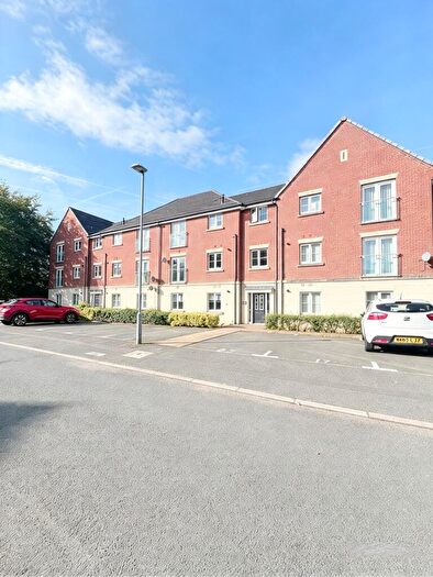 2 Bedroom Flat For Sale In Tensing Fold, Dukinfield, SK16