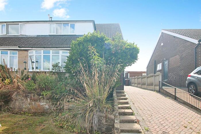 3 Bedroom Semi-Detached Bungalow For Sale In Elmroyd, Rothwell, Leeds, LS26