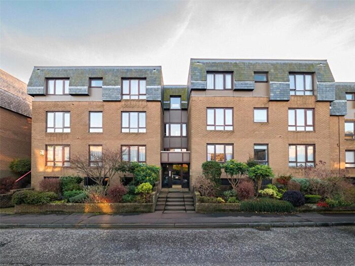 4 Bedroom Apartment To Rent In Rocheid Park, Fettes, Edinburgh, EH4