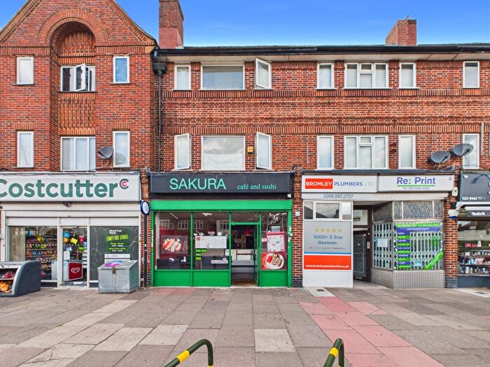 3 Bedroom Flat To Rent In Addington Road, West Wickham, BR4