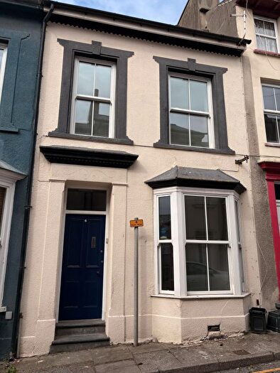3 Bedroom Terraced House To Rent In , George Street, SY23