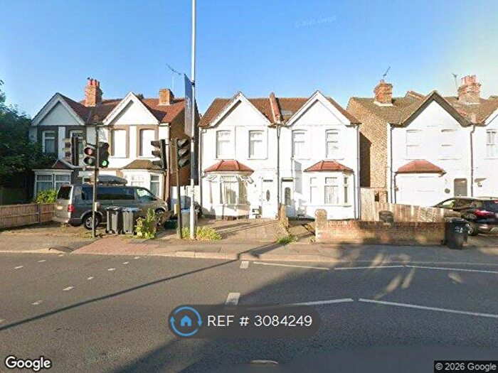 3 Bedroom Semi-Detached House To Rent In Kingston Road, Kingston Upon Thames, KT1