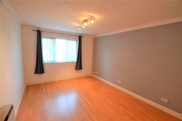 1 Bedroom Apartment To Rent In Jasmine Grove, London, SE20