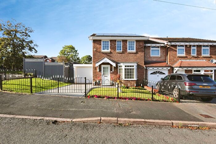 3 Bedroom Detached House For Sale In Druids Avenue, Rowley Regis, B65