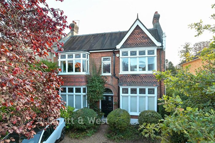 6 Bedroom Detached House For Sale In South Park Hill Road, South Croydon, Surrey, CR2