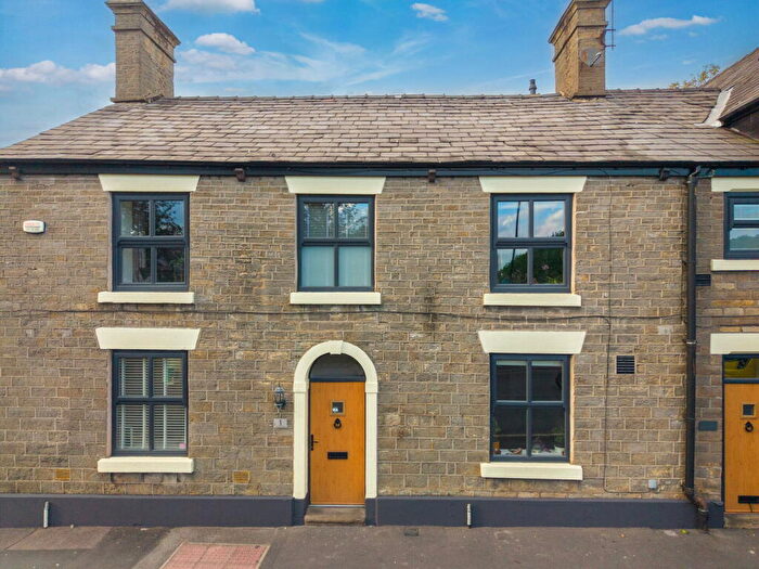 2 Bedroom End Of Terrace House For Sale In Queens Mews, New Mills, SK22