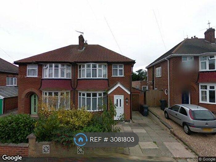 3 Bedroom Semi-Detached House To Rent In Limetree Avenue, Leicester, LE4
