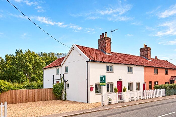 4 Bedroom Semi-Detached House For Sale In High Road, Wortwell, Harleston, IP20