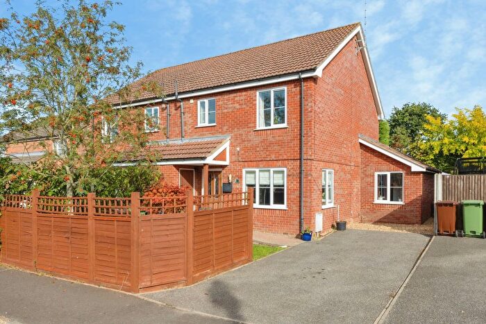 3 Bedroom Semi-Detached House For Sale In Stokes Avenue, Watton, Thetford, IP25