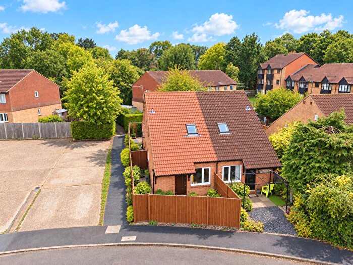1 Bedroom Terraced House For Sale In Milford Close, St. Albans, Hertfordshire, AL4