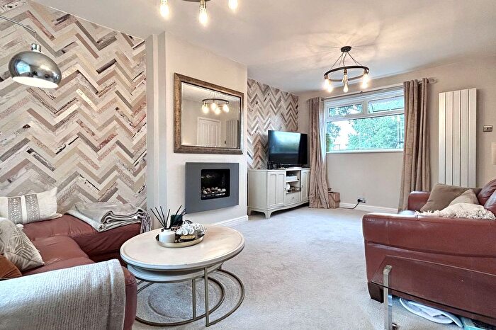 3 Bedroom Terraced House For Sale In Outwood Road, Heald Green, SK8