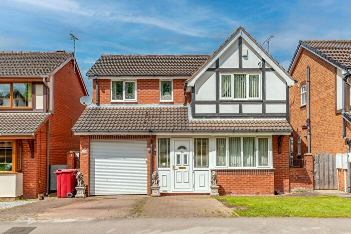 4 Bedroom Detached House For Sale In Peacock Close, Killamarsh, S21