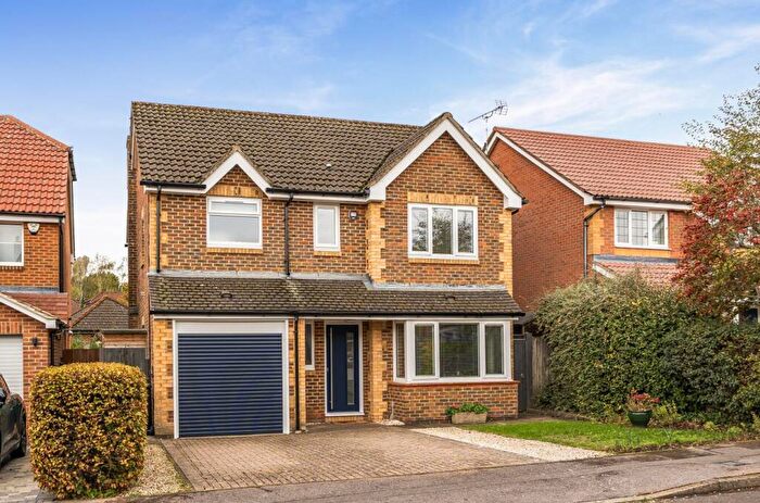 4 Bedroom Detached House For Sale In Sandringham Close, Knightwood Park, Chandler's Ford, SO53