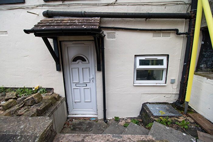 1 Bedroom Flat To Rent In Park Road, Heaton, Bolton, BL1