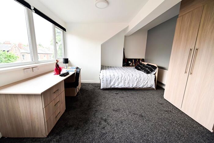 6 Bedroom House To Rent In Ebberston Terrace, Hyde Park, Leeds, LS6