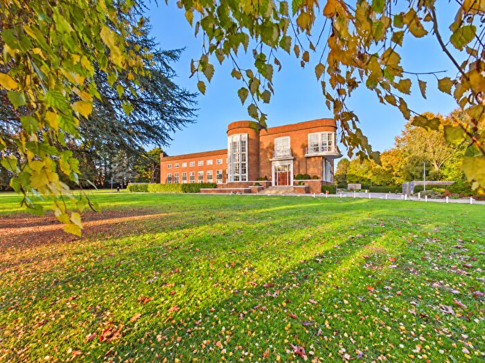 2 Bedroom Apartment For Sale In Flat, The Residence, Wycombe Road, High Wycombe, Buckinghamshire, HP14