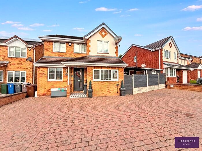 4 Bedroom Detached House For Sale In Burtop Croft, Hemingfield, Barnsley, S73