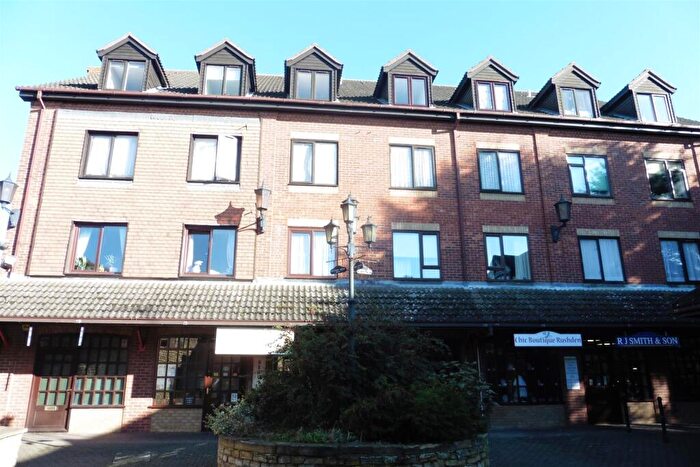 2 Bedroom Flat To Rent In Ashleigh House, Hamblin Court, Rushden, Northants, NN10