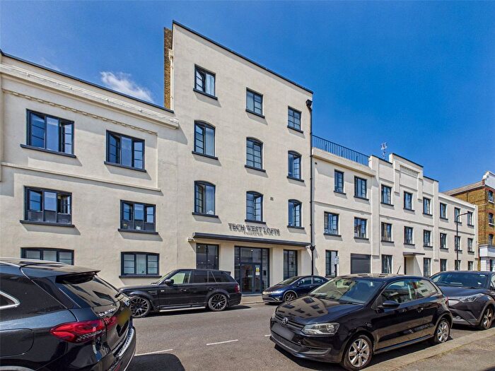 1 Bedroom Flat To Rent In Tech West House, London, W3