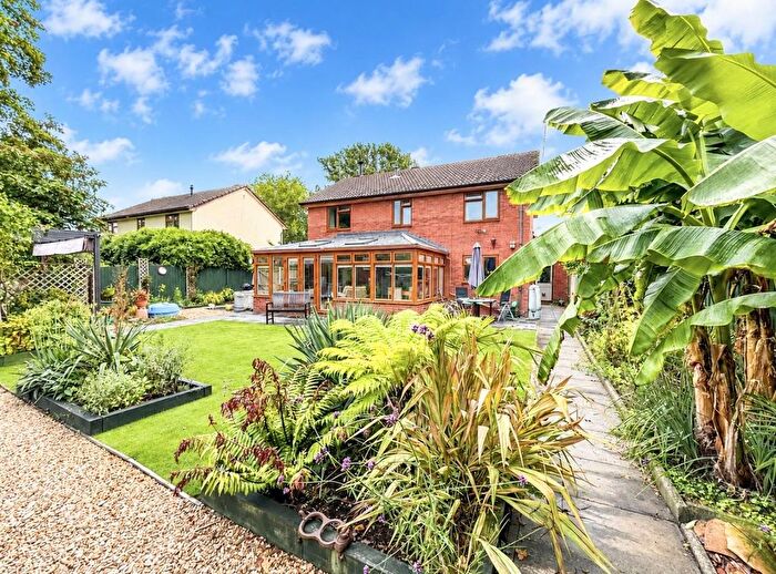 4 Bedroom Detached House For Sale In Oaklands Drive, Whittington, Oswestry, SY11