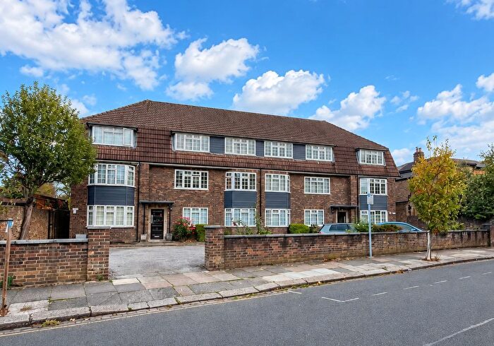 1 Bedroom Flat For Sale In Sutton Court, Grange Road, Ealing, London, W5