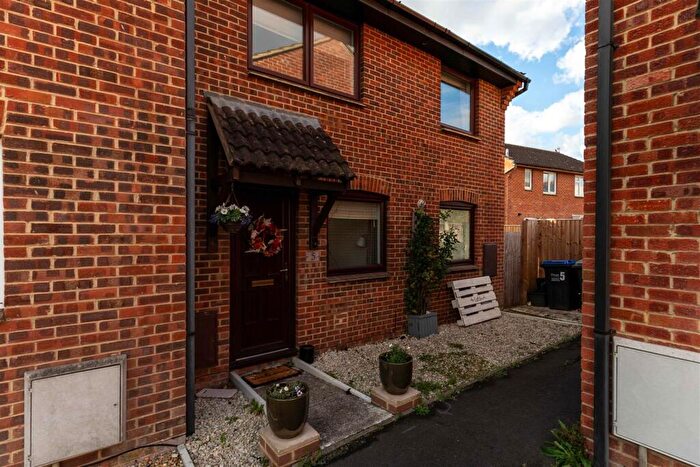 2 Bedroom End Of Terrace House To Rent In Lockeridge Close, Trowbridge, BA14