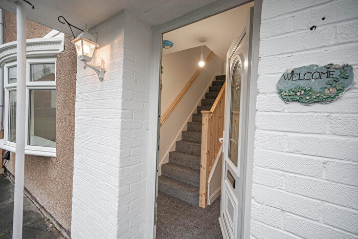 3 Bedroom Semi-Detached House For Sale In Chilcrosse, Leam Lane Estate, Felling, Gateshead, NE10