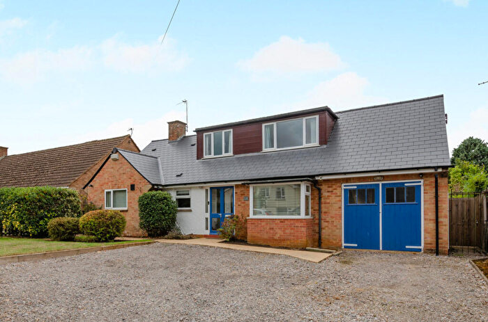 3 Bedroom Detached House For Sale In St. Marys Road Adderbury Banbury, Oxfordshire, OX17