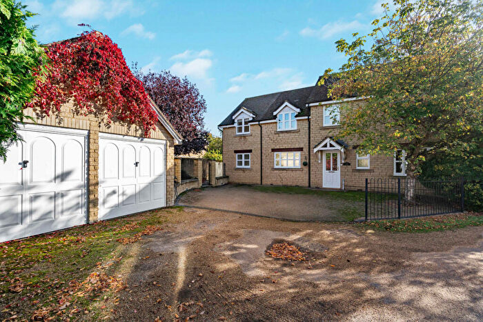 4 Bedroom Detached House For Sale In Hodgson Close, Fritwell, OX27