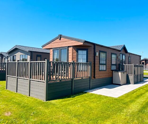 2 Bedroom Lodge For Sale In Back Road, Newton On Derwent, York, YO41