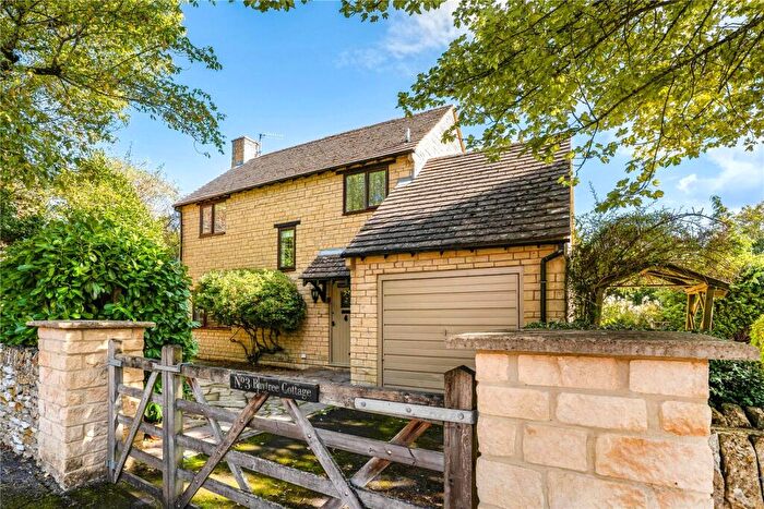 3 Bedroom Detached House To Rent In St. Marys Close, Lower Swell, Cheltenham, Gloucestershire, GL54
