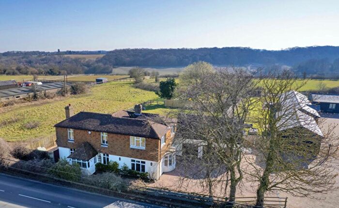 4 Bedroom Equestrian Facility For Sale In Meopham, Kent, DA13