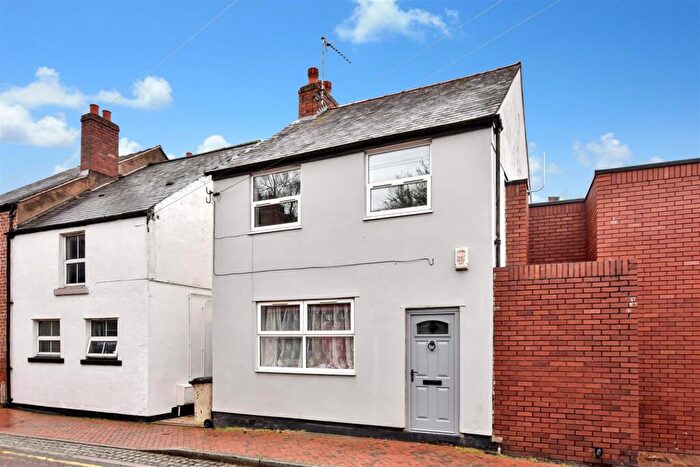3 Bedroom Semi-Detached House For Sale In Well Street, Cefn Mawr, LL14