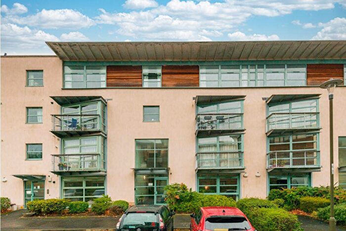2 Bedroom Flat For Sale In / North Werber Road, Edinburgh, EH4