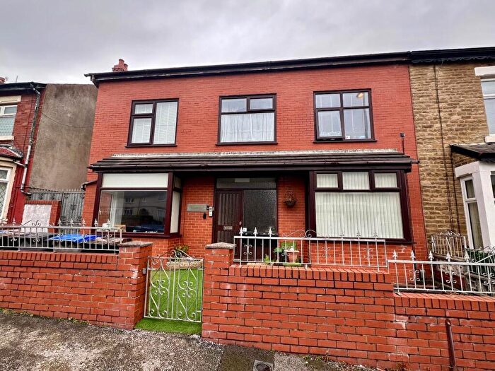 1 Bedroom Flat For Sale In Levens Grove, Blackpool, FY1