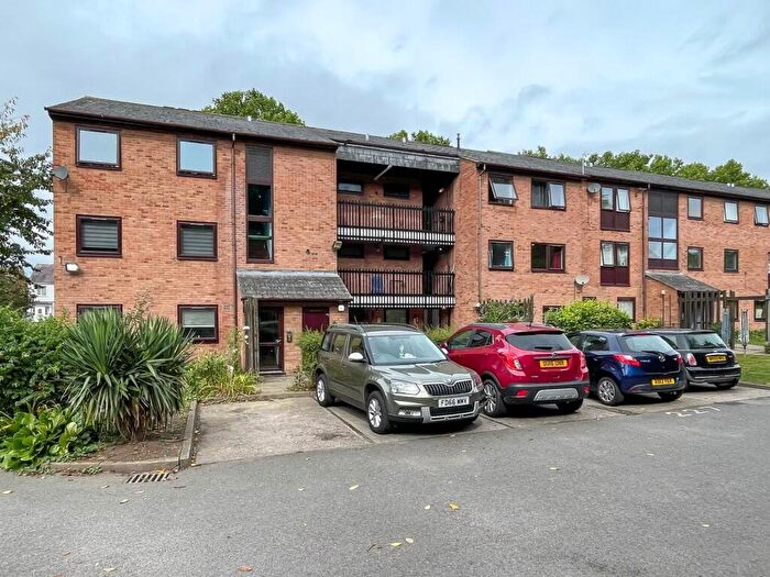 1 Bedroom Flat To Rent In Blackbird Road, Leicester, LE4