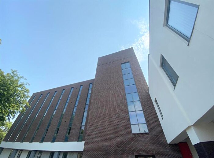 1 Bedroom Apartment To Rent In Sky Gardens, Crosby Road North, Waterloo, Liverpool, L22