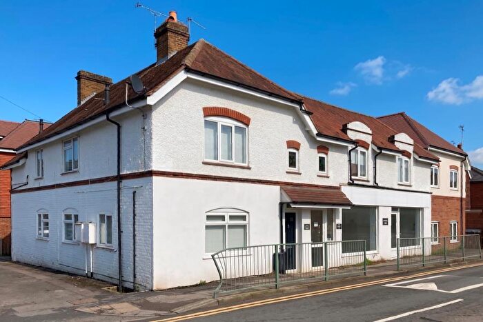 2 Bedroom Apartment To Rent In Brookwood, GU24