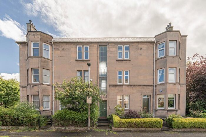 3 Bedroom Flat To Rent In Comely Bank Grove, Comely Bank, Edinburgh, EH4