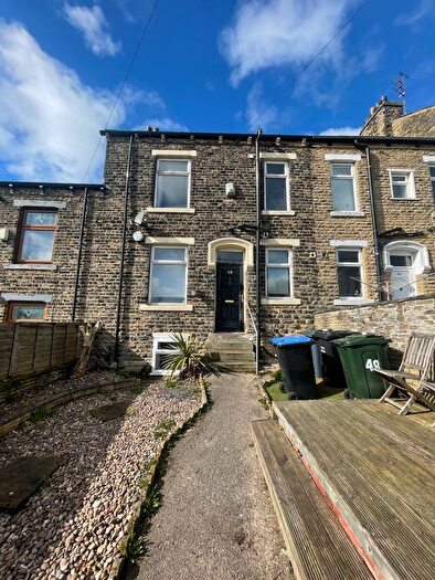 3 Bedroom Terraced House To Rent In Beech Grove, Bradford, BD3