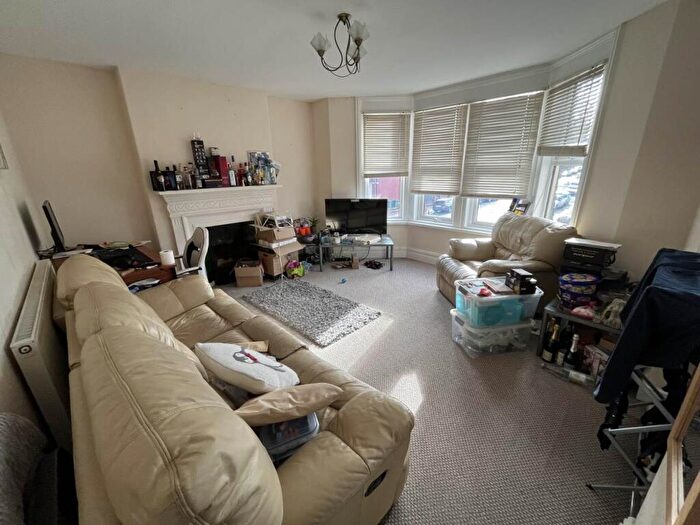 1 Bedroom Flat To Rent In Marlborough Road, Roath, Cardiff, CF23